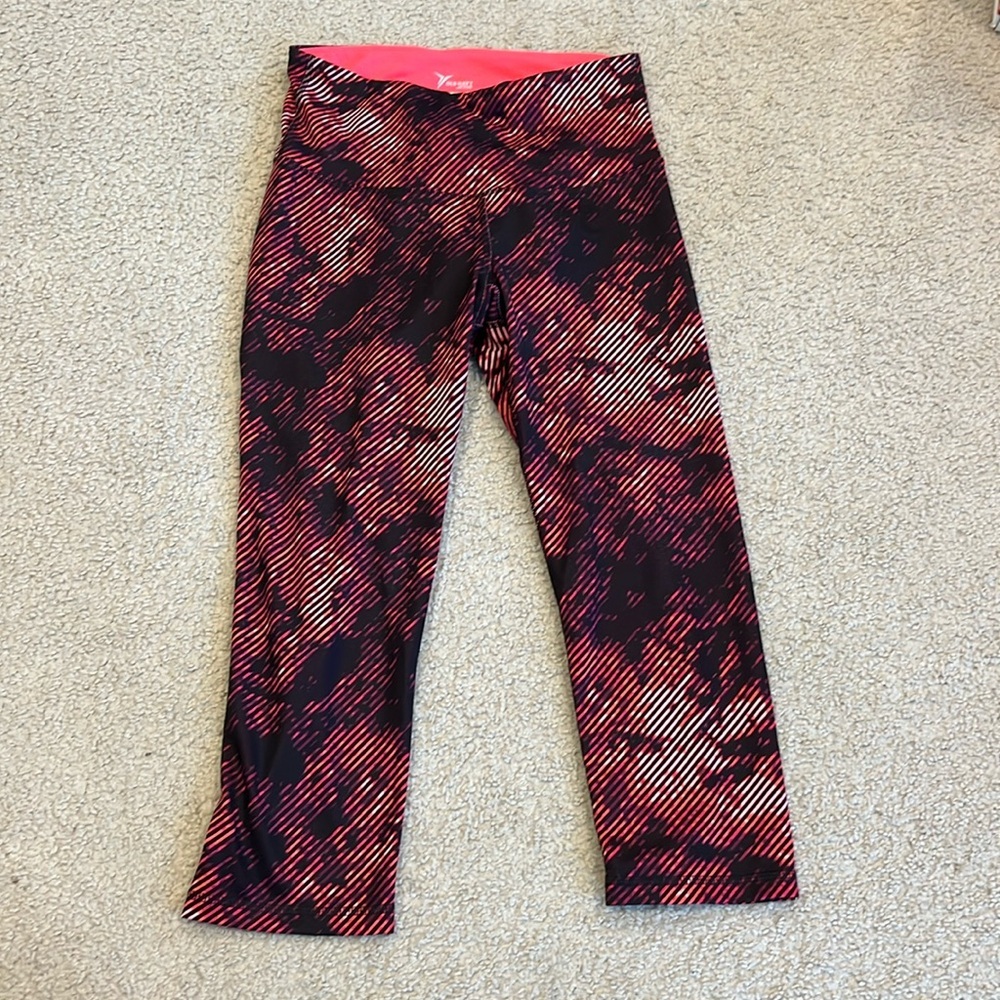 Old navy work out capri pants